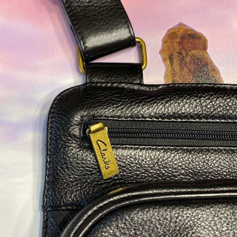 🖤🩵Unisex Clarks Crossbody Genuine Leather bag. - Picture 2 of 11